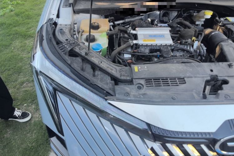 Used GAC Trumpchi EMKOO 2022 1.5T Supernova Pro Edition Engine Bay Right