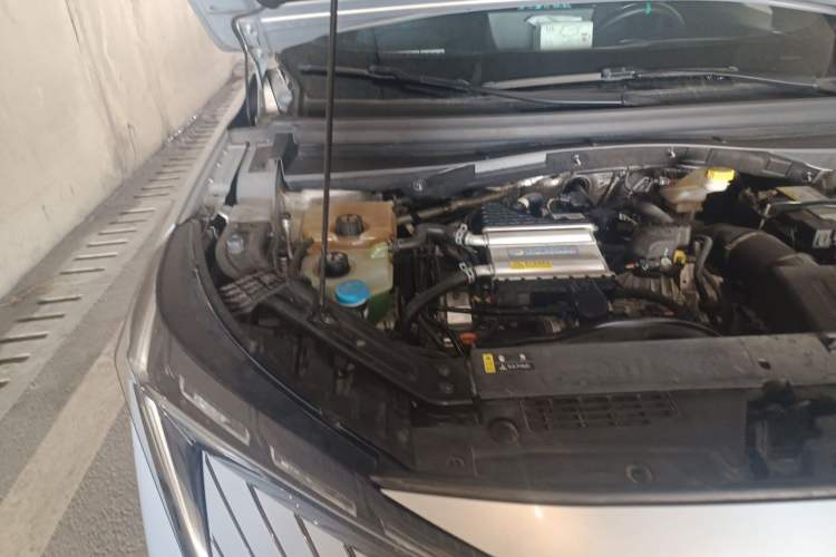 Used GAC Trumpchi EMKOO 2022 1.5T Supernova Pro Edition Engine Bay Right