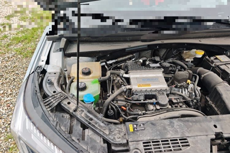 Used GAC Trumpchi EMKOO 2022 1.5T Supernova Max Edition Engine Bay Right