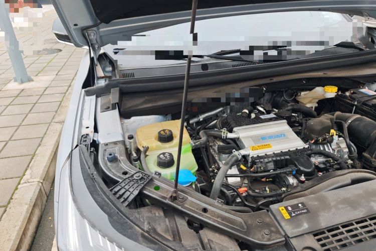 Used GAC Trumpchi EMKOO 2022 1.5T Supernova Max Edition Engine Bay Right