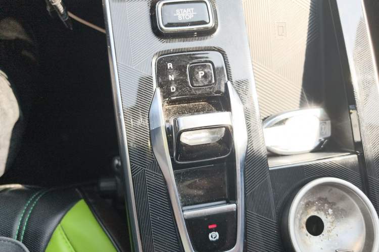 Used GAC Trumpchi EMKOO 2022 2.0 ATK TwinStar Pro Edition Gear Lever