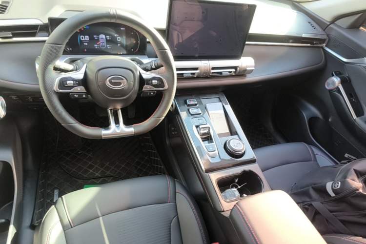 Used GAC Trumpchi EMKOO 2022 1.5T Supernova Pro Edition Gear Lever
