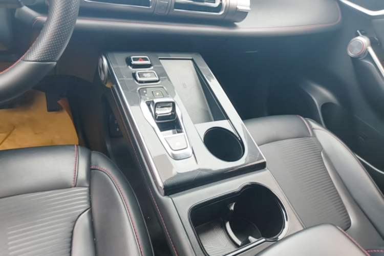 Used GAC Trumpchi EMKOO 2022 1.5T Supernova Pro Edition Gear Lever