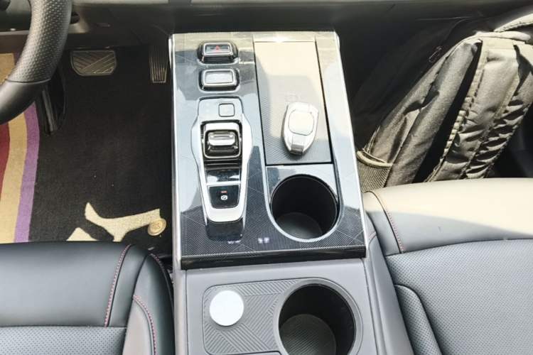Used GAC Trumpchi EMKOO 2022 2.0 ATK TwinStar Max Edition Gear Lever