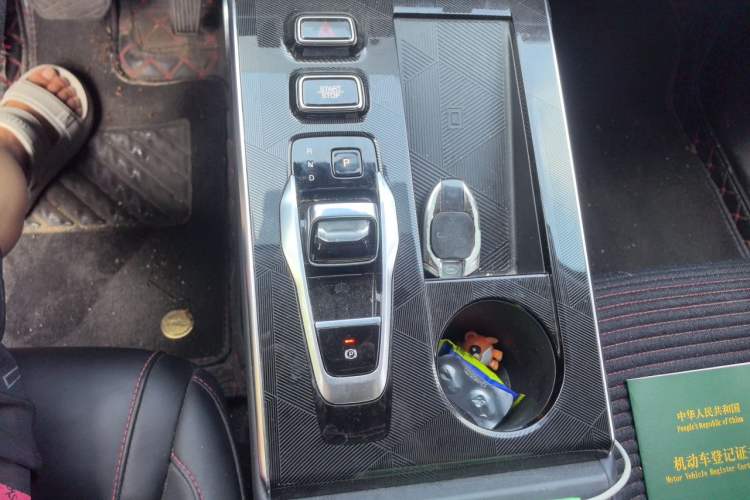 Used GAC Trumpchi EMKOO 2022 1.5T Supernova Pro Edition Gear Lever