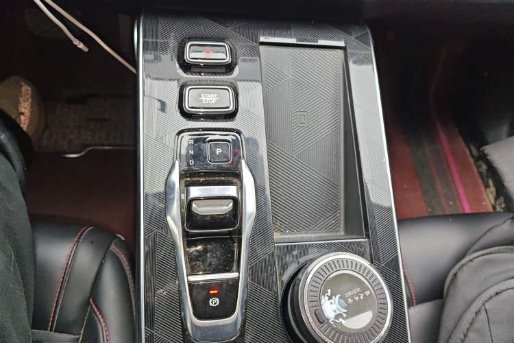 Used GAC Trumpchi EMKOO 2022 1.5T Supernova Pro Edition Gear Lever