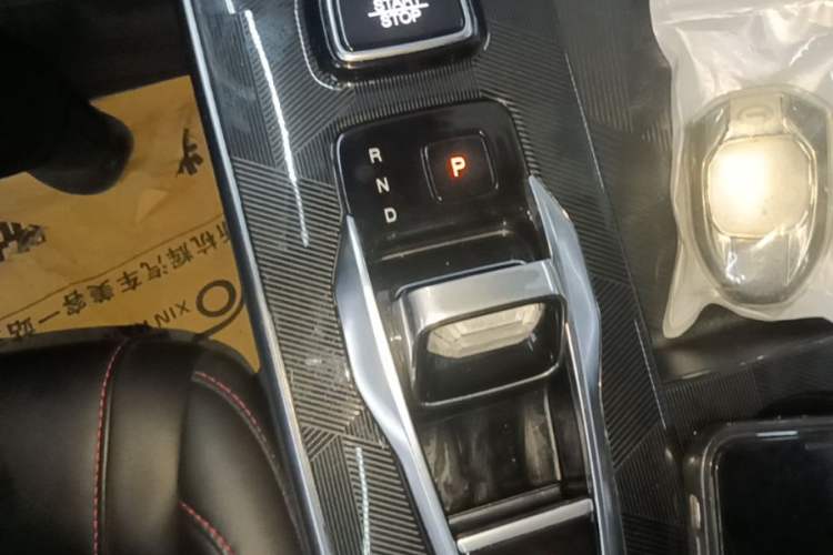 Used GAC Trumpchi EMKOO 2022 1.5T Supernova Pro Edition Gear Lever