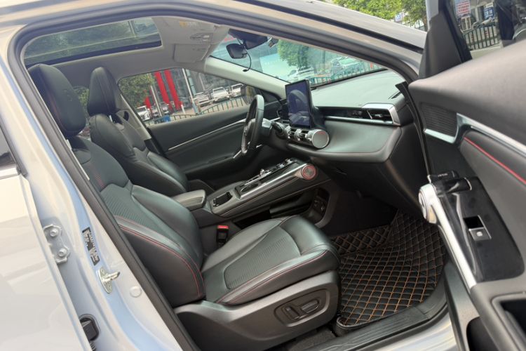 Used GAC Trumpchi EMKOO 2022 1.5T Supernova Pro Edition Interior 10