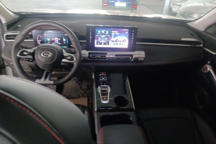 Used GAC Trumpchi EMKOO 2022 2.0 ATK Gemini Edition Interior 2