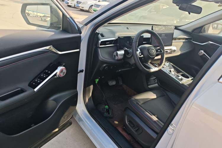 Used GAC Trumpchi EMKOO 2022 1.5T Supernova Pro Edition Interior 3