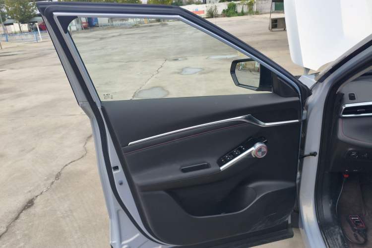 Used GAC Trumpchi EMKOO 2022 1.5T Supernova Pro Edition Interior 7