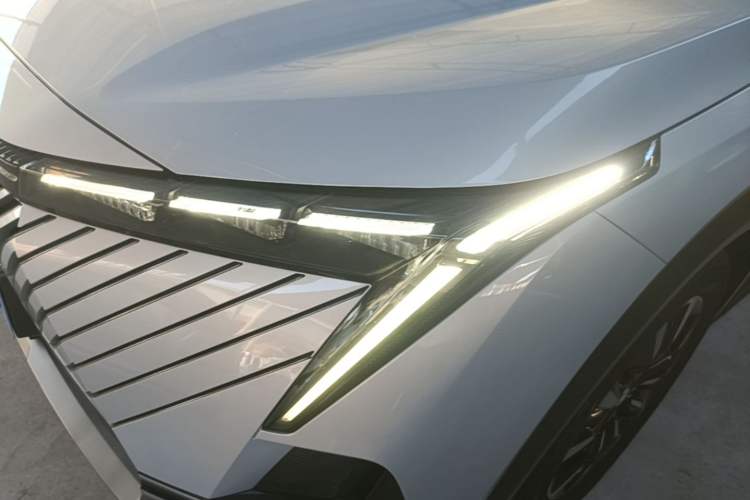 Used GAC Trumpchi EMKOO 2022 1.5T Supernova Pro Edition Left Front Headlight