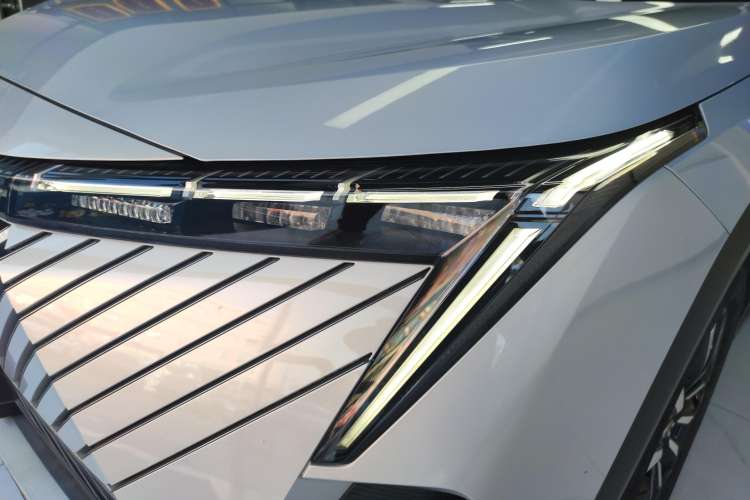 Used GAC Trumpchi EMKOO 2022 1.5T Supernova Max Edition Left Front Headlight