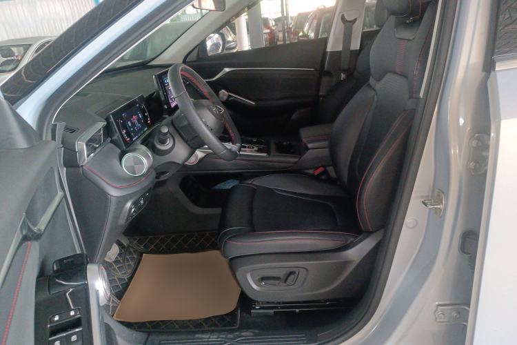 Used GAC Trumpchi EMKOO 2022 2.0 ATK Gemini Edition Left Front Seat
