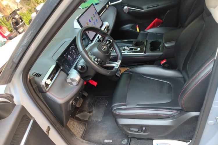 Used GAC Trumpchi EMKOO 2022 1.5T Supernova Pro Edition Left Front Seat