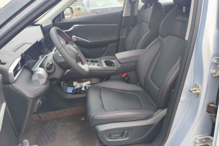 Used GAC Trumpchi EMKOO 2022 1.5T Supernova Pro Edition Left Front Seat