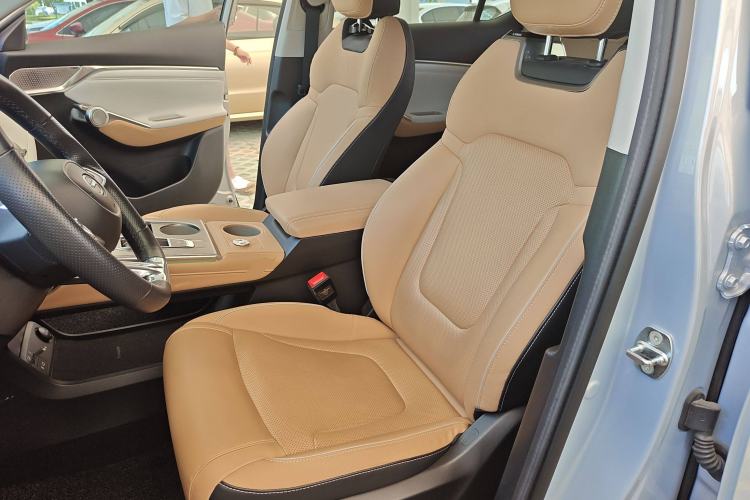 Used GAC Trumpchi EMKOO 2022 2.0 ATK TwinStar Max Edition Left Front Seat