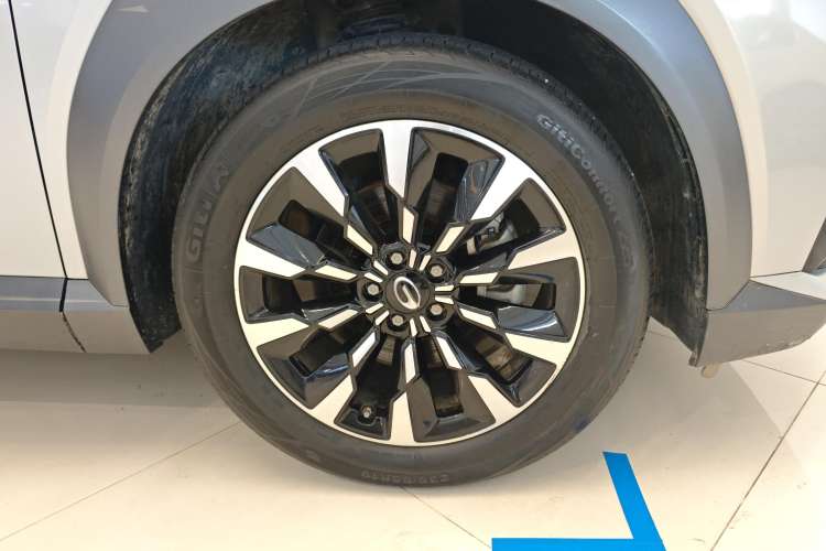Used GAC Trumpchi EMKOO 2022 1.5T Supernova Pro Edition Left Front Wheel Hub