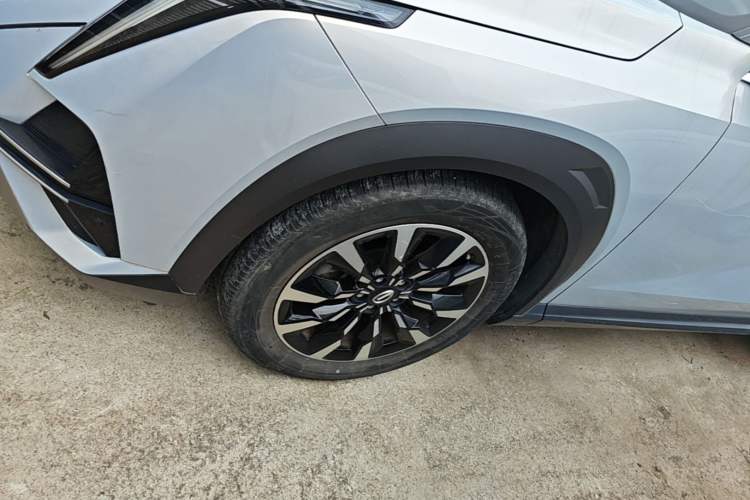 Used GAC Trumpchi EMKOO 2022 1.5T Supernova Pro Edition Left Front Wheel Hub