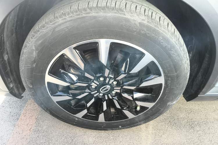 Used GAC Trumpchi EMKOO 2022 1.5T Supernova Pro Edition Left Front Wheel Hub