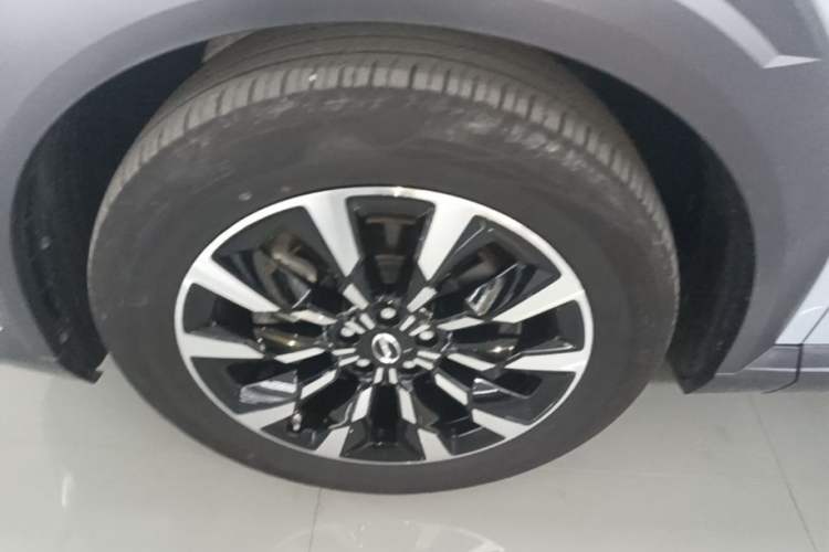 Used GAC Trumpchi EMKOO 2022 1.5T Supernova Pro Edition Left Front Wheel Hub