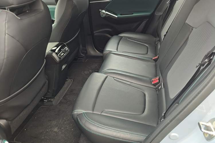 Used GAC Trumpchi EMKOO 2022 1.5T Supernova Pro Edition Left Rear Seat