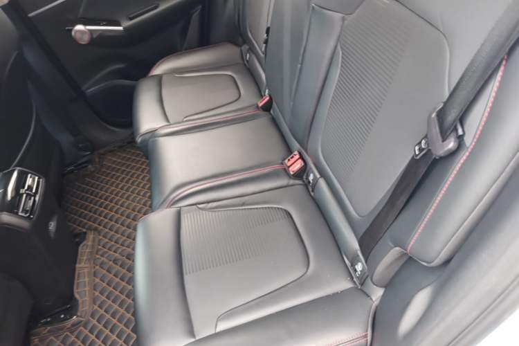 Used GAC Trumpchi EMKOO 2022 1.5T Supernova Pro Edition Left Rear Seat