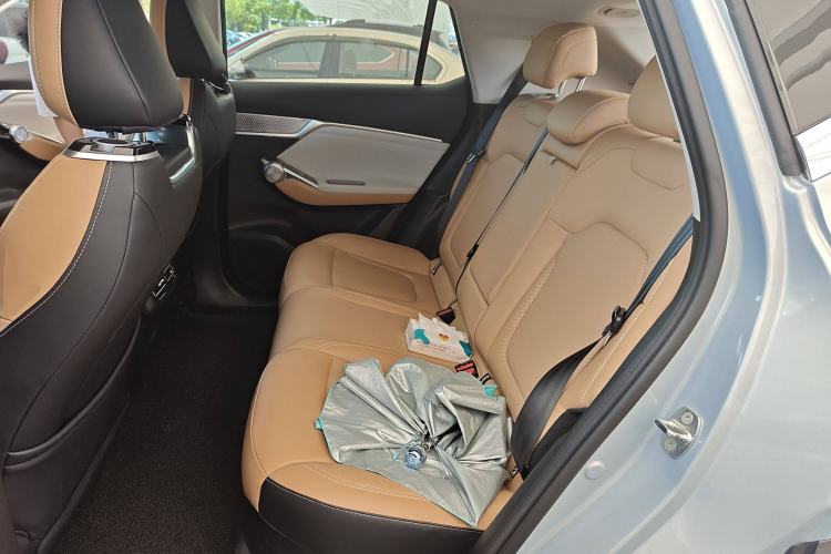 Used GAC Trumpchi EMKOO 2022 2.0 ATK TwinStar Max Edition Left Rear Seat