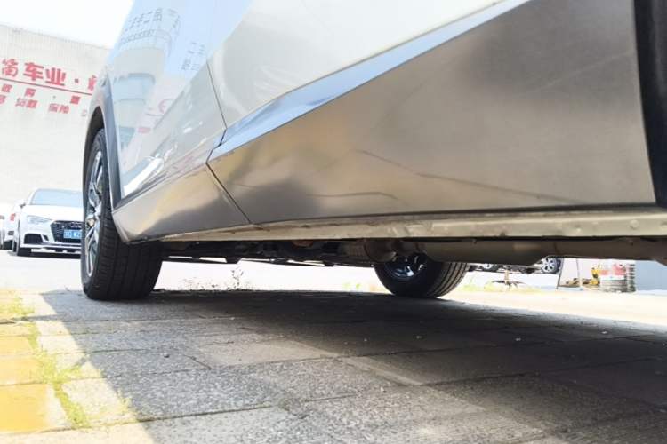 Used GAC Trumpchi EMKOO 2022 2.0 ATK TwinStar Max Edition Left Side Sill