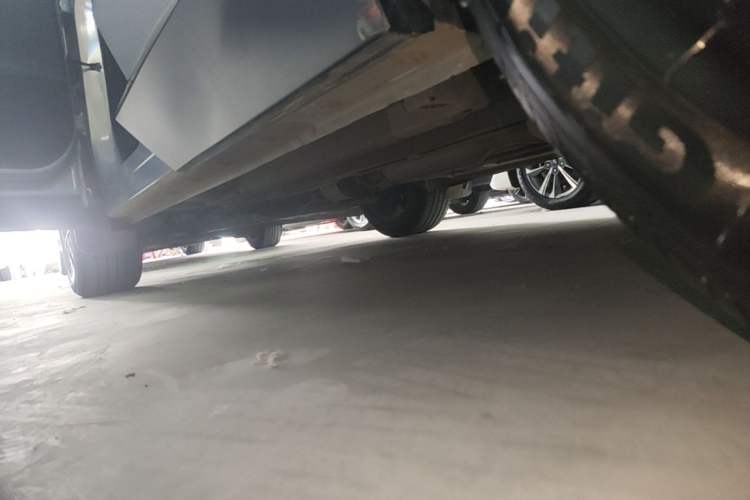 Used GAC Trumpchi EMKOO 2022 1.5T Supernova Max Edition Left Side Sill