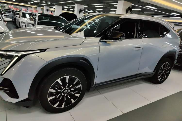 Used GAC Trumpchi EMKOO 2022 1.5T Supernova Pro Edition Left Side
