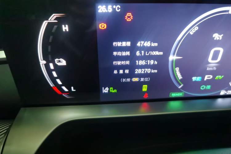 Used GAC Trumpchi EMKOO 2022 2.0 ATK TwinStar Pro Edition Odometer Close Up