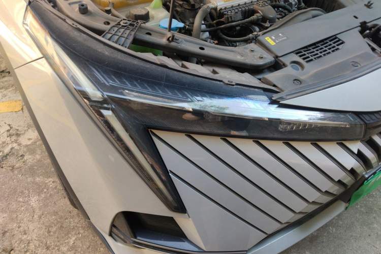 Used GAC Trumpchi EMKOO 2022 1.5T Supernova Pro Edition Right Front Headlight