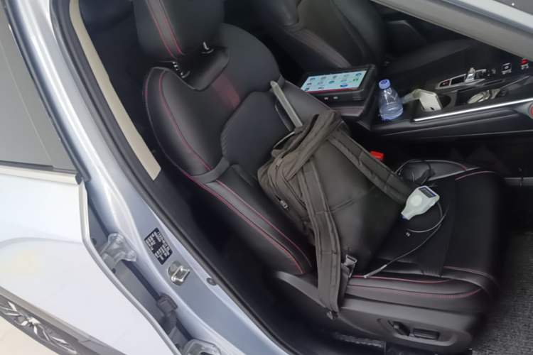 Used GAC Trumpchi EMKOO 2022 2.0T Neutron Star Pro Edition Right Front Seat