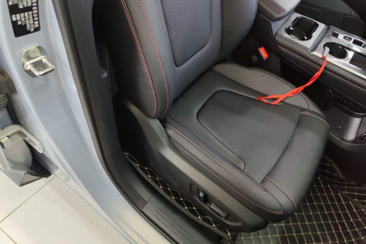 Used GAC Trumpchi EMKOO 2022 1.5T Supernova Pro Edition Right Front Seat