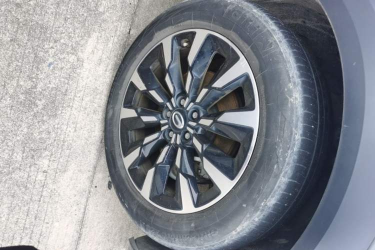 Used GAC Trumpchi EMKOO 2022 1.5T Supernova Pro Edition Right Front Wheel Hub