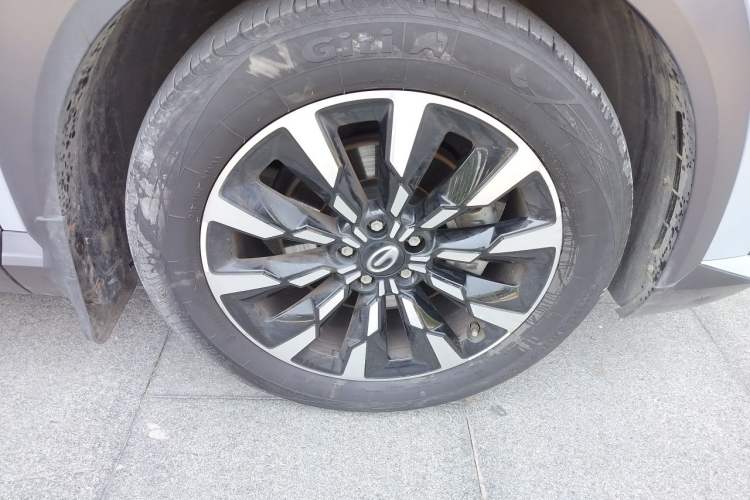 Used GAC Trumpchi EMKOO 2022 1.5T Supernova Pro Edition Right Front Wheel Hub