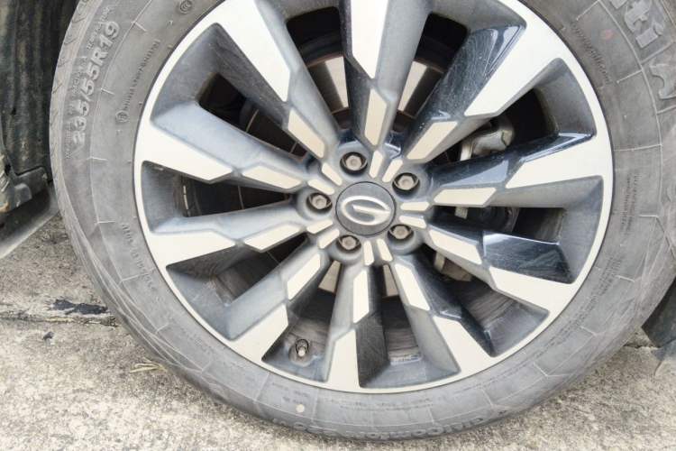 Used GAC Trumpchi EMKOO 2022 1.5T Supernova Pro Edition Right Front Wheel Hub