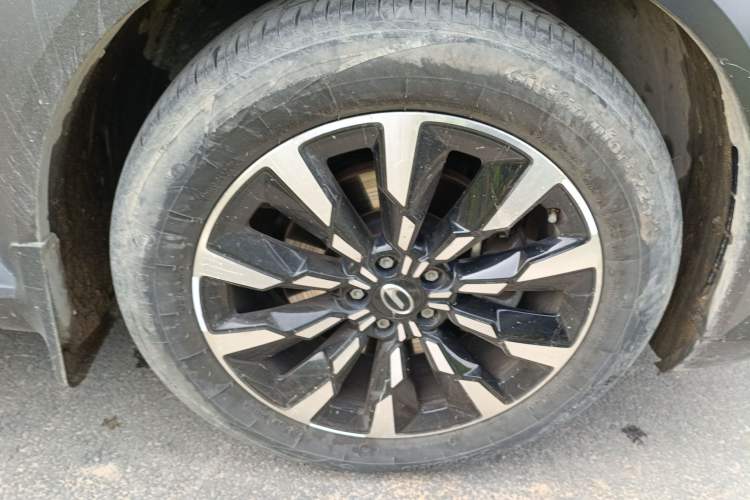 Used GAC Trumpchi EMKOO 2022 1.5T Supernova Pro Edition Right Front Wheel Hub
