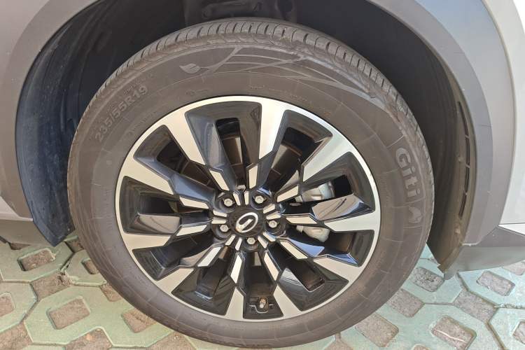 Used GAC Trumpchi EMKOO 2022 2.0 ATK TwinStar Max Edition Right Front Wheel Hub