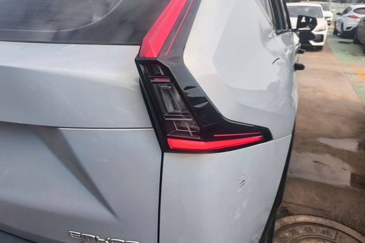 Used GAC Trumpchi EMKOO 2022 1.5T Supernova Pro Edition Right Rear Taillight