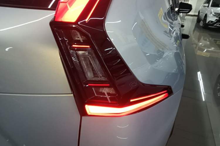 Used GAC Trumpchi EMKOO 2022 1.5T Supernova Pro Edition Right Rear Taillight