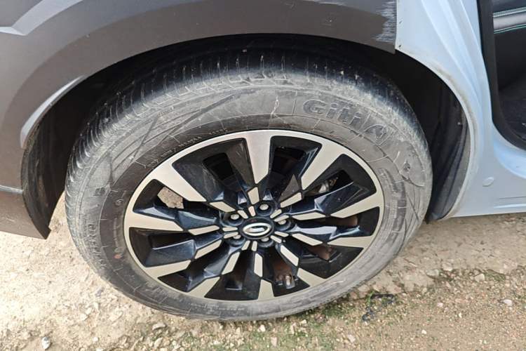 Used GAC Trumpchi EMKOO 2022 1.5T Supernova Pro Edition Right Rear Wheel Hub