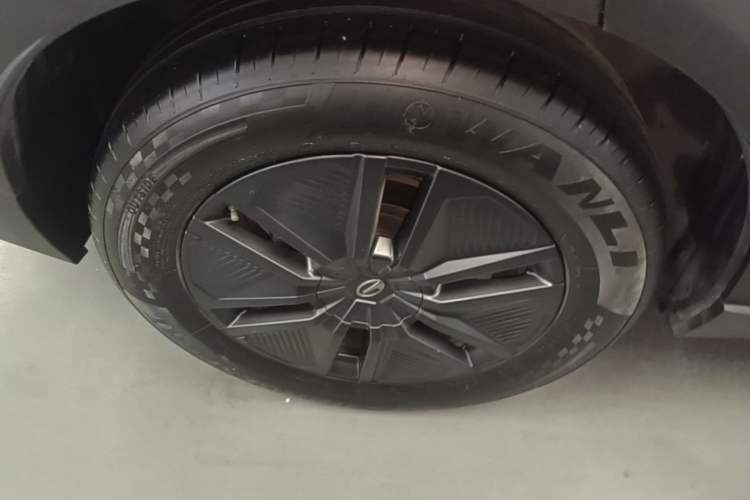 Used GAC Trumpchi EMKOO 2022 1.5T Supernova Edition Right Rear Wheel Hub