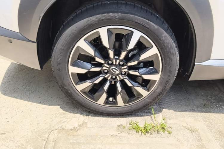 Used GAC Trumpchi EMKOO 2022 2.0 ATK TwinStar Max Edition Right Rear Wheel Hub