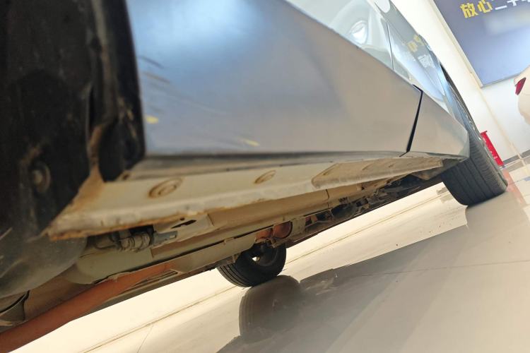 Used GAC Trumpchi EMKOO 2022 1.5T Supernova Pro Edition Right Side Sill