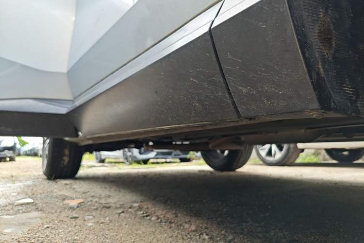 Used GAC Trumpchi EMKOO 2022 1.5T Supernova Pro Edition Right Side Sill