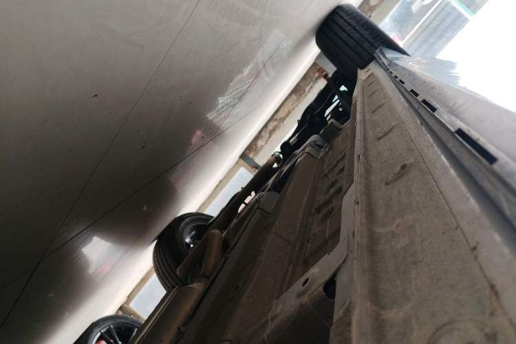 Used GAC Trumpchi EMKOO 2022 1.5T Supernova Pro Edition Right Side Sill