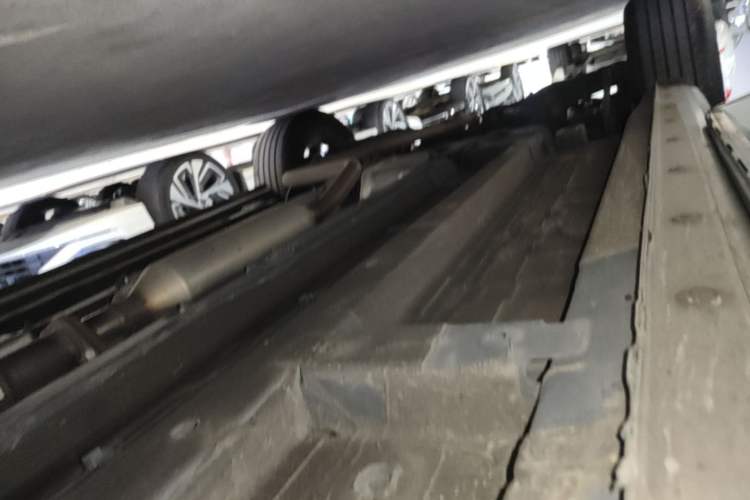 Used GAC Trumpchi EMKOO 2022 1.5T Supernova Pro Edition Right Side Sill