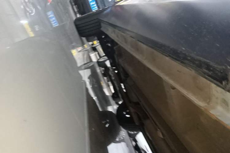 Used GAC Trumpchi EMKOO 2022 1.5T Supernova Pro Edition Right Side Sill